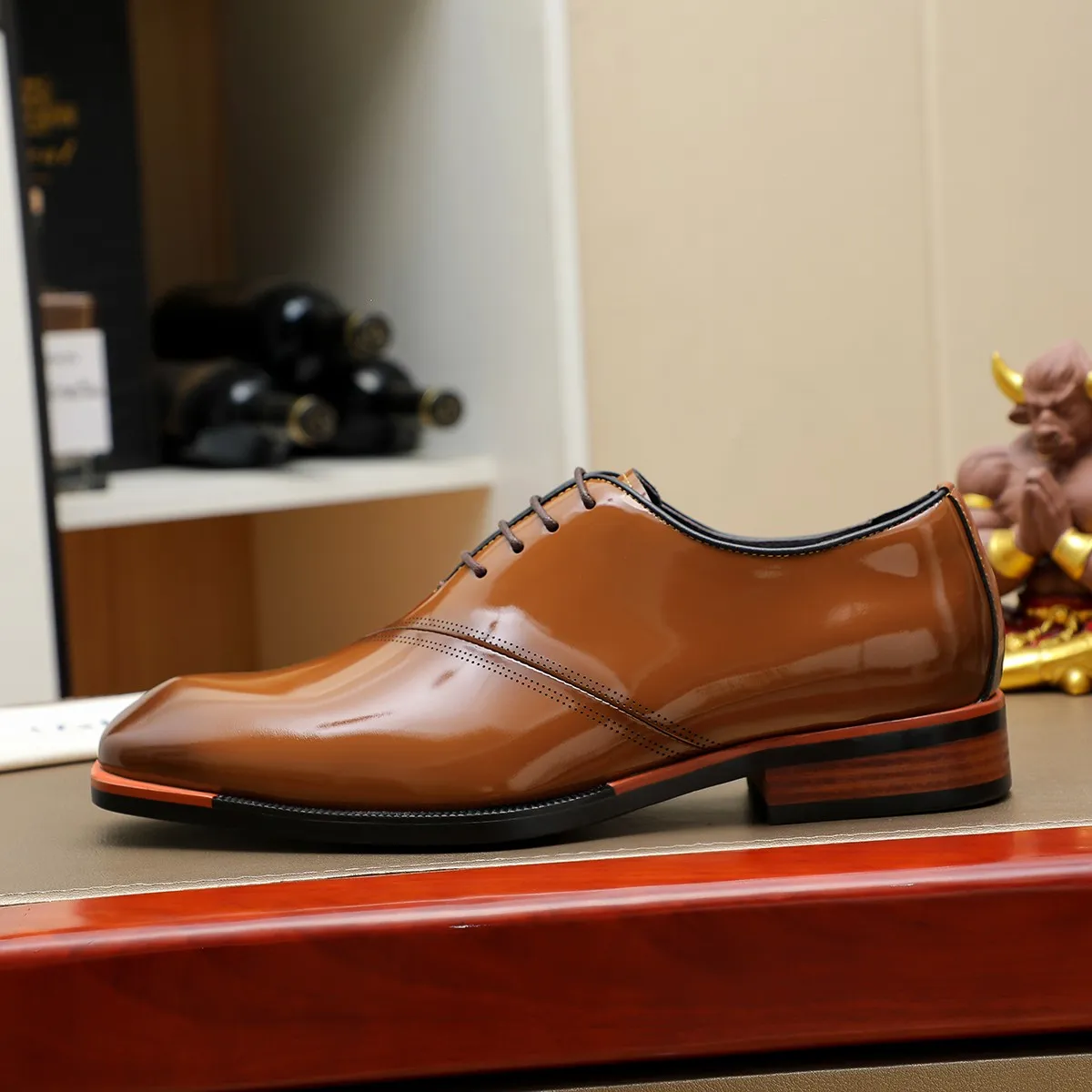 Men's shoes 💰640 💰 Louis Vuitton LV ® Autumn and Winter 🆕 models 🔛Full shoe counter First layer cowhide, 🐂Leather lined casual shoes for men, super soft outsole, essential for driving. Counter synchronization Original first layer cowhide Completely 1:1 mold customization 🌹Top version, color optional! Number: 38-45 (37.46. Customized)